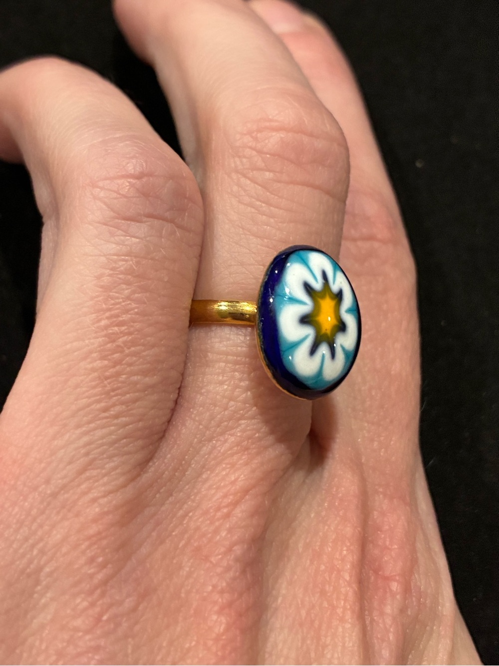 Vintage Mid Century Murano Glass Ring - Picture 2 of 8